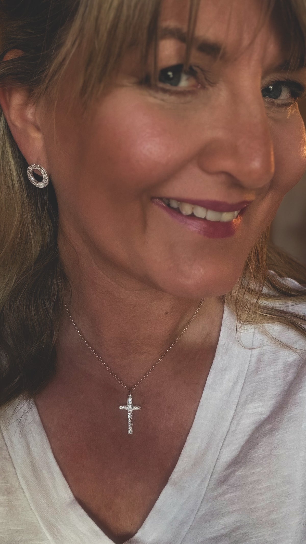SandSpor Kreuz – Handgefertigter Silberanhänger aus den Lofoten | Lofoten Jewelry