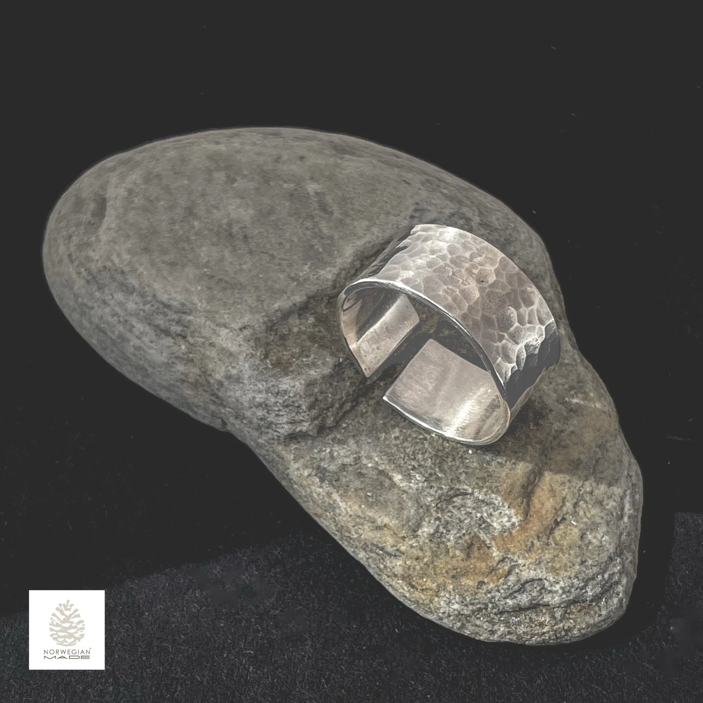 Lofoten Jewelry Sølv Klemmring i Hammerteknikk -justerbar